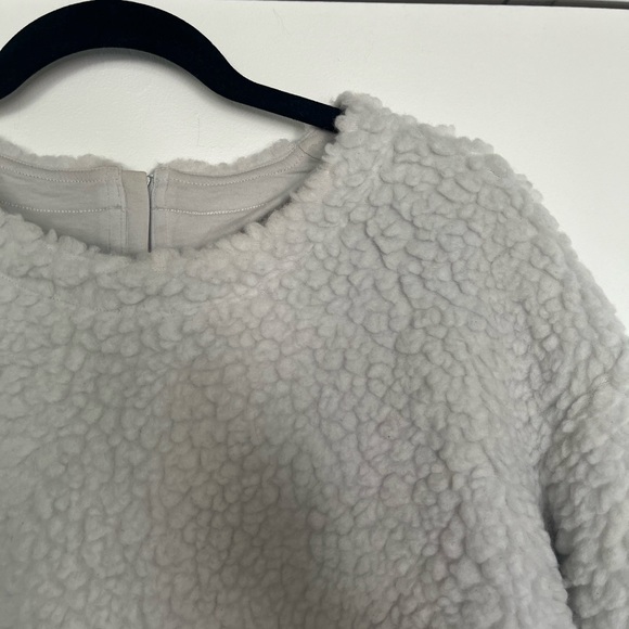 Lululemon Sherpa Sweater - Picture 2 of 4